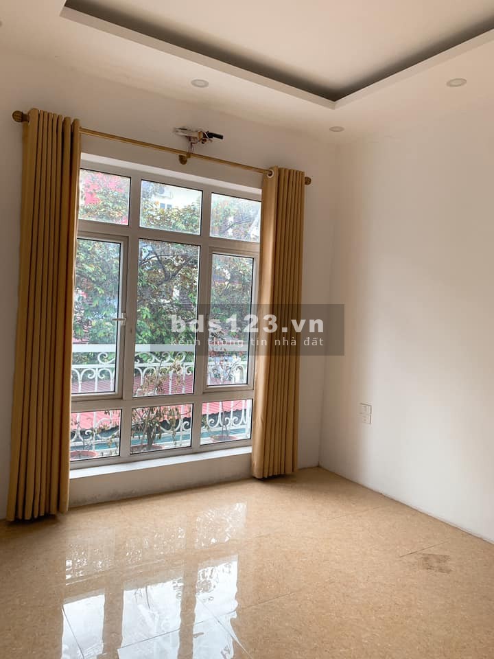 Chính chủ bán biệt thự 2 mặt tiền đường, 2 bước chân ra hồ điều hoà, an sinh tuyệt
