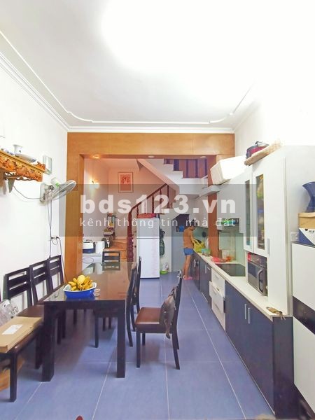 Nhỉnh 2 tỷ rước ngay nhà đẹp, Định Công Thượng, mt 4.5m, ngõ rộng thoáng
