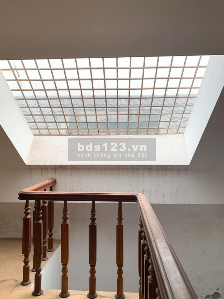 Chính chủ bán biệt thự 2 mặt tiền đường, 2 bước chân ra hồ điều hoà, an sinh tuyệt