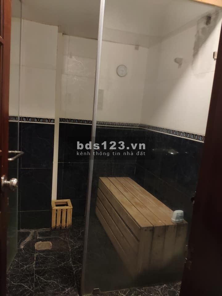 Bán mặt phố kinh doanh Trần Thái Tông, Quận Cầu Giấy, 5 tầng, giá 19 tỷ