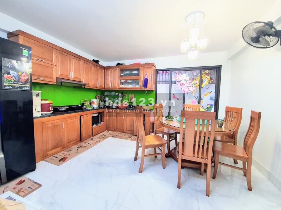 Bán gấp nhà Định Công ô tô đỗ cửa, 4 tầng dt 65m2, giá mùa covid 4 tỷ 2