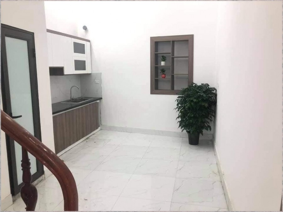 Bán nhà Minh Khai diện tích sử dụng 45m2 ngõ to sát ô tô giá bán chỉ 3.2 tỉ
