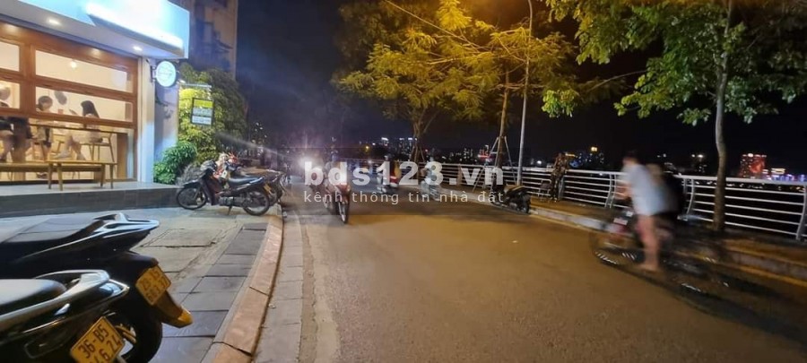 Tình hình Covid chủ nhà hạ giá, Trích Sài, Tây Hồ dt 47m2 5 tầng, giá 16.2 tỷ (có thương lượng)