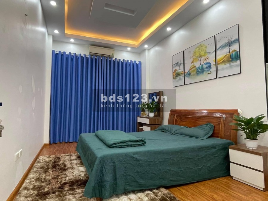 Cần bán nhà phố Lạc Trung nguyên căn có gara oto dt 52m2 4 Tầng giá 3 Tỉ Hơn