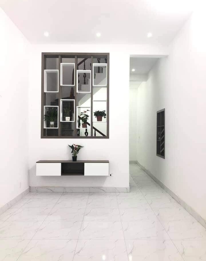 Bán nhà Minh Khai diện tích sử dụng 45m2 ngõ to sát ô tô giá bán chỉ 3.2 tỉ
