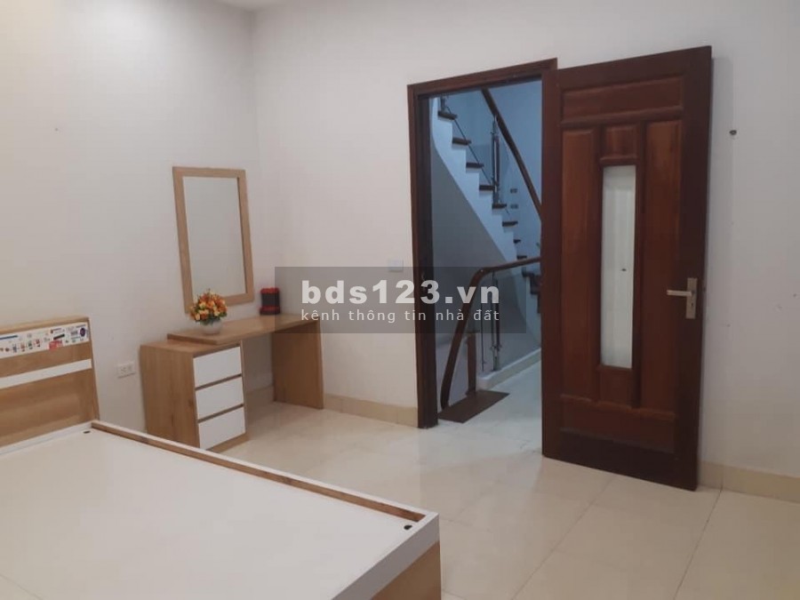 Bán nhà nguyên căn ở ngay, thiết kế đẹp bao sang, liên hệ 0981901069, nhỉnh 3 tỷ