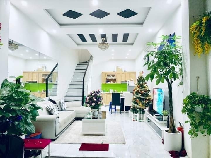 Bán nhà phố Lê Hồng Phong 40m x 5 tầng ô tô đỗ cửa MT 5,2m giá chỉ 4 tỷ 580