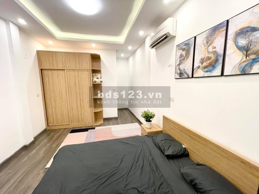 Cần bán nhà Tôn Thất Tùng giá 80 triệu/m2 diện tích 35 m2, giá bán 2 tỷ