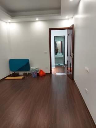Ngõ Lớn 41 Phố Vọng diện tích 30m2, đúc 5 tầng mt 3.3m giá bán 4.2 tỷ Quận Hai Bà Trưng