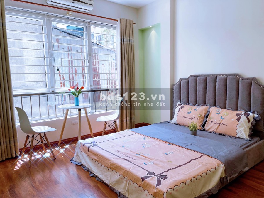 Bán nhà nguyên căn Cầu Giấy, doanh thu 45 triệu/tháng, dt 50m2, 5 tầng, giá chỉ 5.6 tỷ