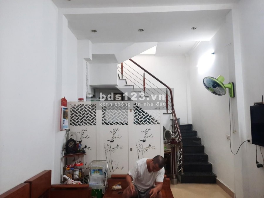 Bán nhà phố Thái Hà, Chùa Bộc, Quận Đống Đa, dt 35m2, 4 tầng, mt 3.5m, giá 3.85 tỷ