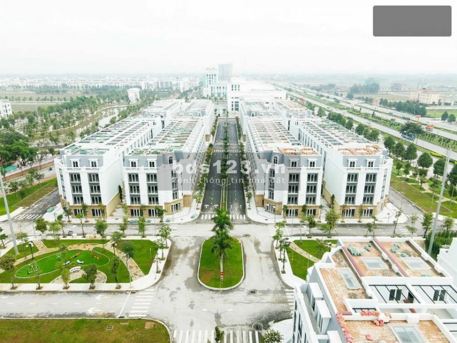 Căn Hoa Châu 07 - Eurowindow Garden City Thanh Hoá, thiết kế 4 tầng 1 tum, hoàn thiện mặt ngoài