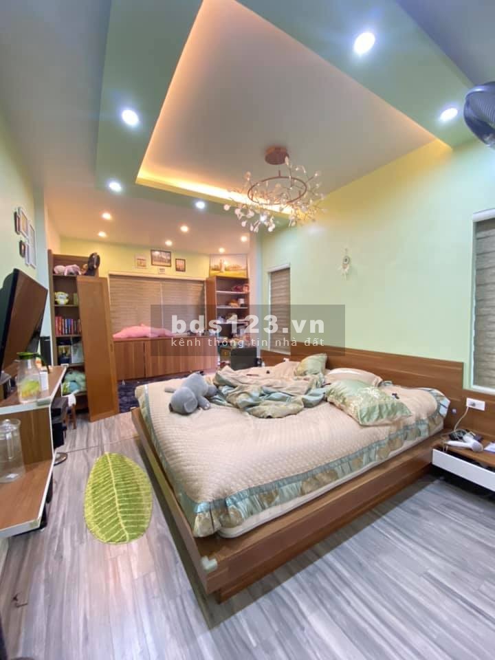 Bán nhà Minh khai ô tô tránh cách nhà 10m, kinh doanh online, giá 3 tỷ