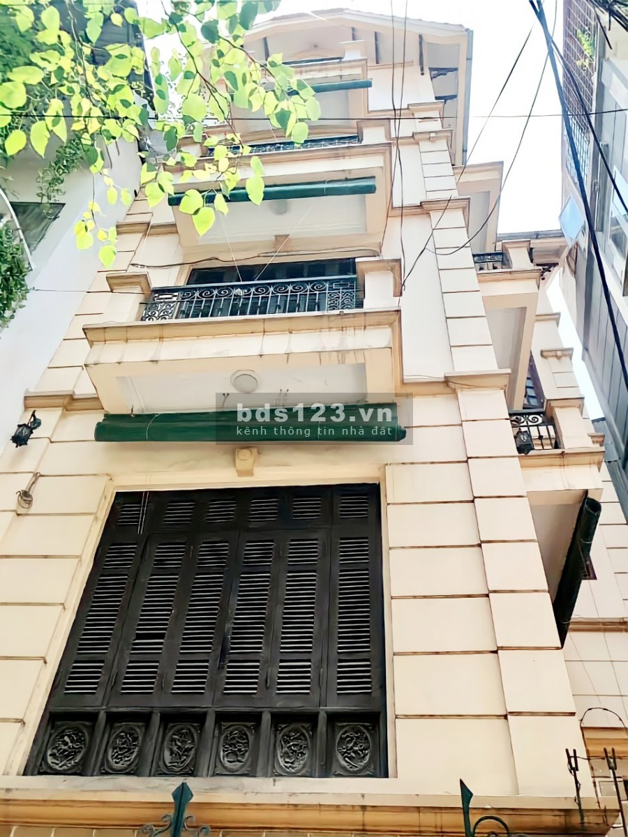 Bán nhà nguyên căn Đê La Thành diện tích 79m2 MT 7m ngõ oto kinh doanh văn phòng