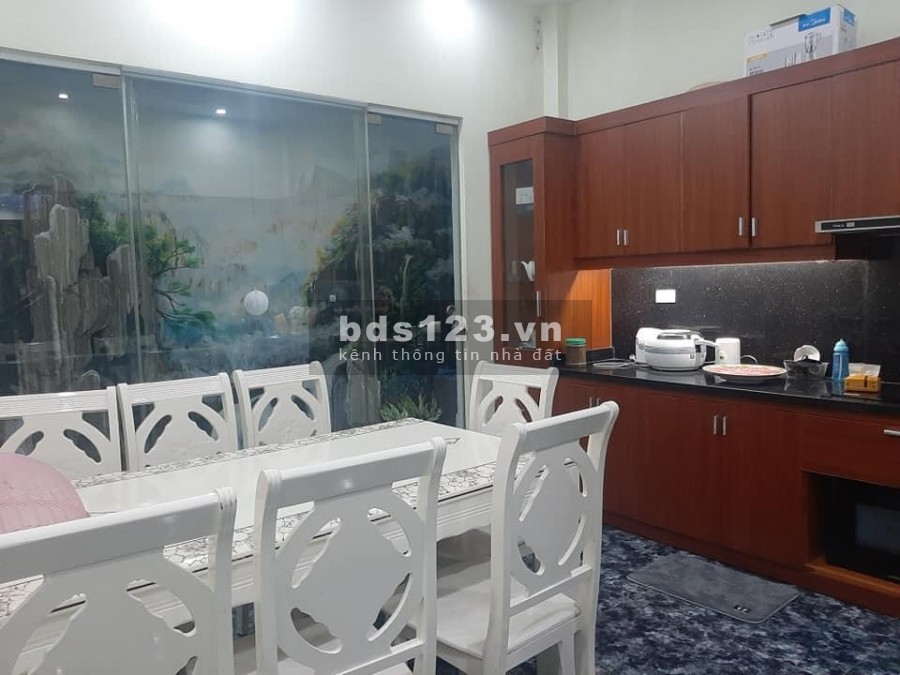 Bán Nhà Ngõ 1 Phố Đông Quan, Cầu Giấy, phân lô gara ô tô dt 52m2, Giá Nhỉnh 6 Tỷ