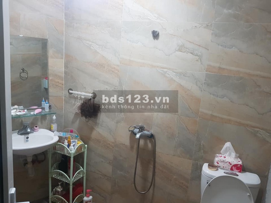 Bán nhà Phú Đô, vị trí đẹp, nhà mới xây vài năm, 33 m2, giá 2.95 tỷ.