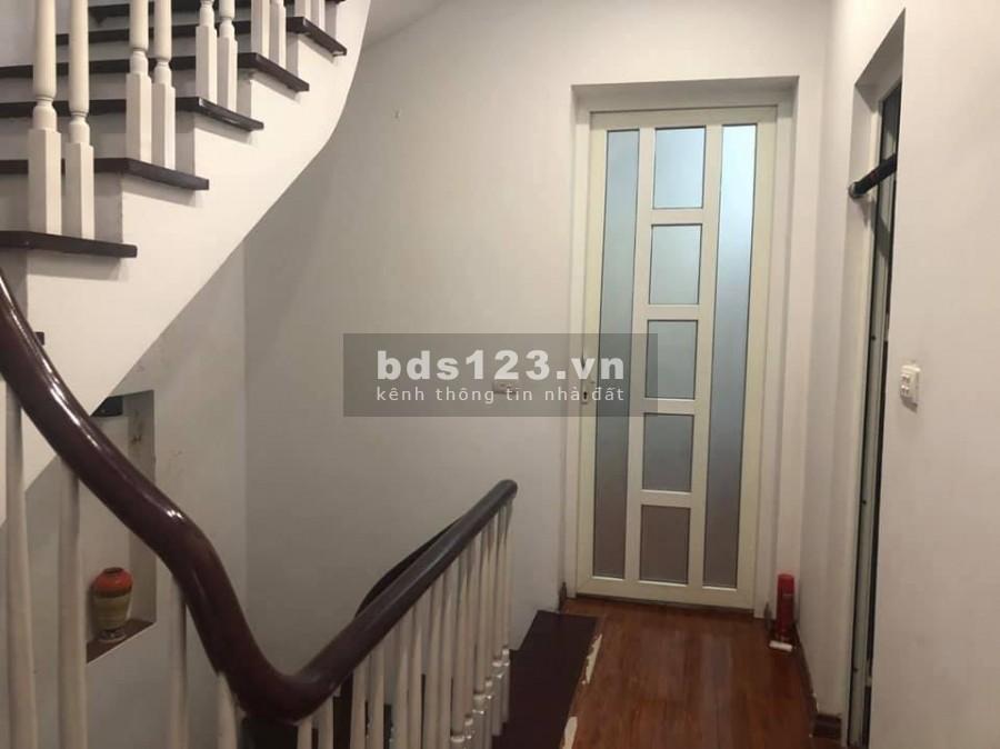 Cần bán nhà Lương Thế Vinh - Nhân Chính, diện tích 48m2, mặt tiền 4,5m, 5 tầng chỉ 4 tỷ