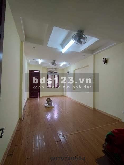 Bán nhà nguyên căn Trung Liệt, ô tô đỗ cửa, kinh doanh văn phòng giá bán 8.1 tỷ