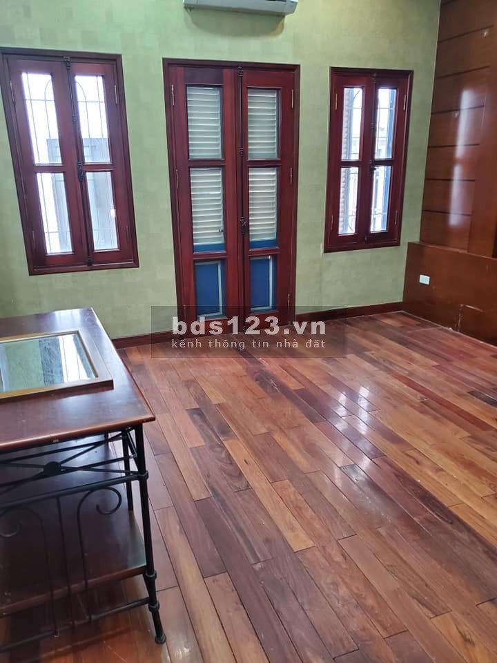 Siêu đẹp nhà phố Nguyễn Khánh Toàn, Cầu Giấy, 2 mặt thoáng, ngõ rộng thông giá 5.6 tỷ