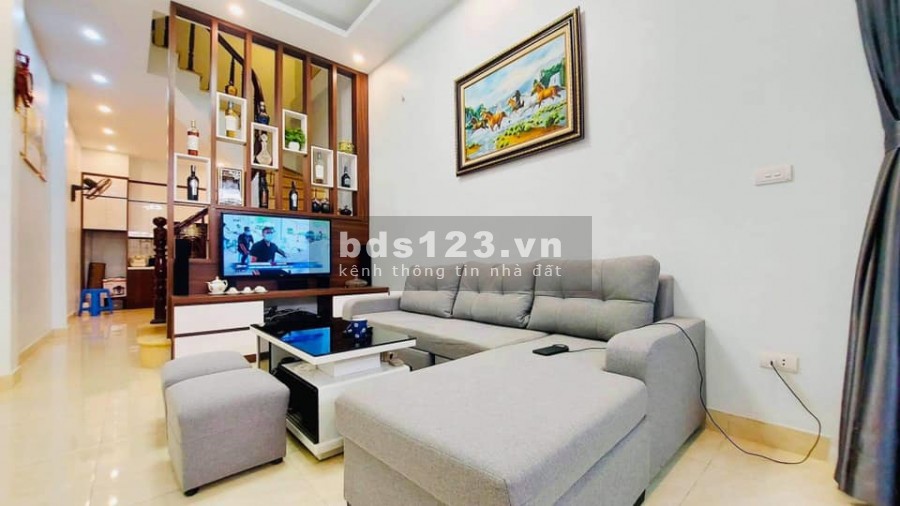 Siêu Vip Lô Góc Hai Bà Trưng Thanh Nhàn diện tích 34m2, 5 tầng, giá bán 3.7 tỷ