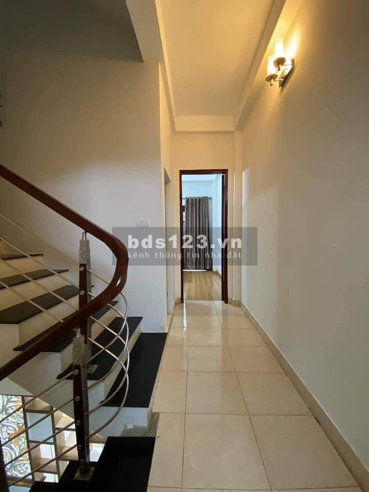 Gấp bán gấp, nhà Thạch Bàn, Tặng Nội Thất diện tích 42m2, 4 tầng, giá nhỉnh 3 tỷ