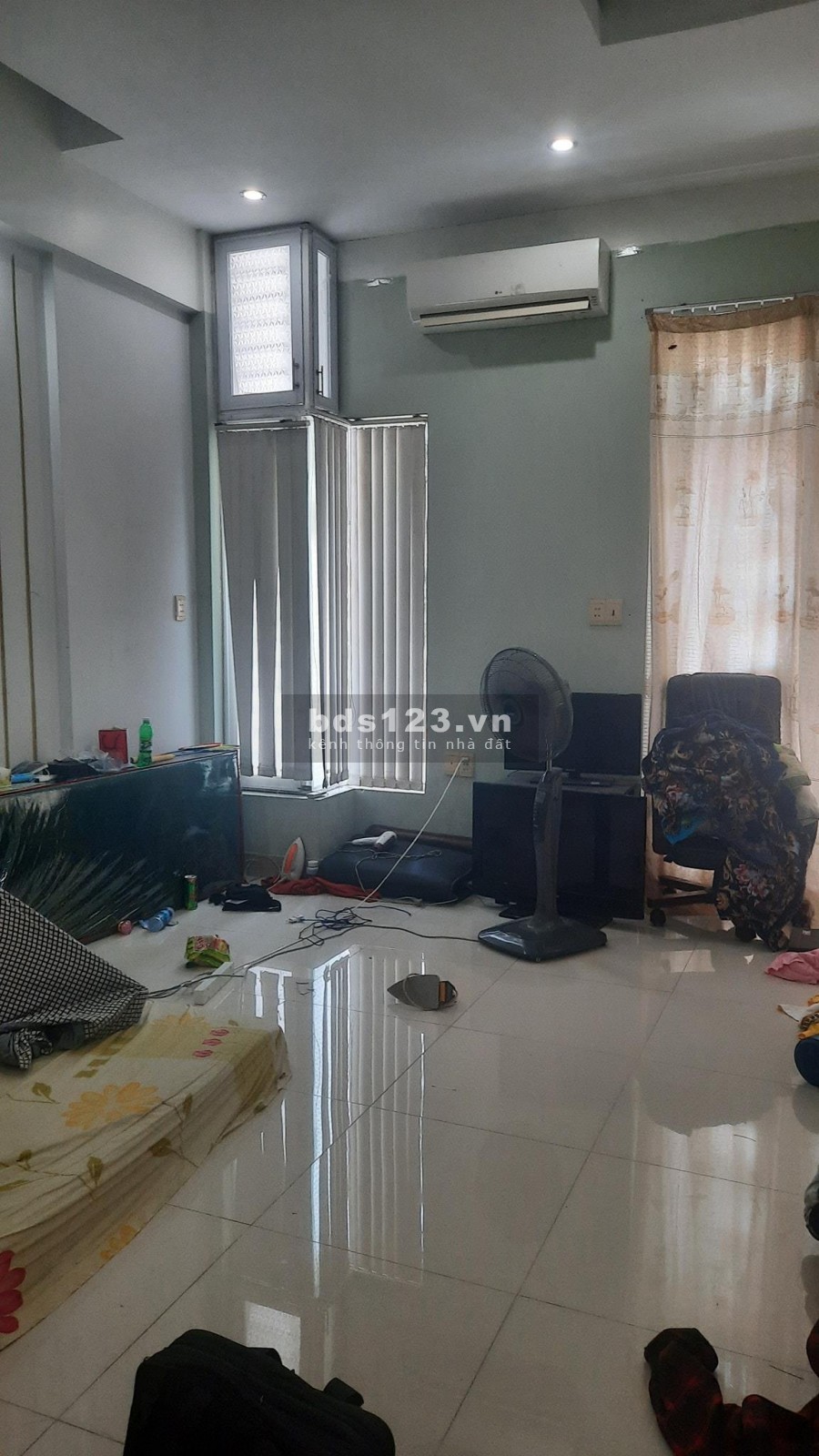 Nhà bán hẻm xe hơi đường Lạc Long Quân, Tân Bình, dt 63m2, giá bán 10.8 tỷ
