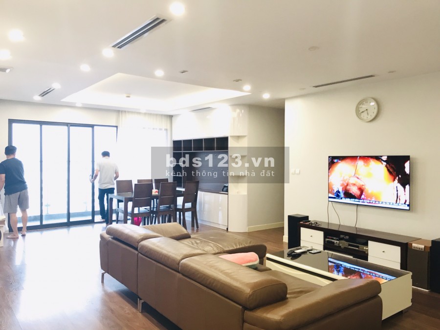 Căn góc 2 mặt, ban công Đông Nam 4PN-135m2 giá 5 tỷ tại Imperia Garden