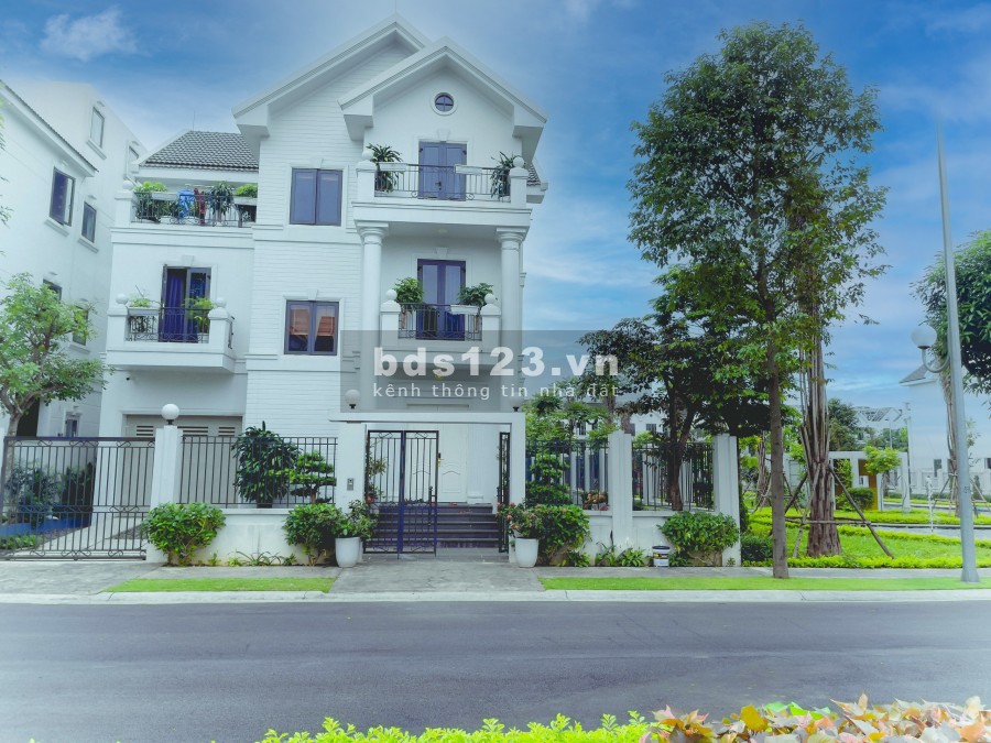 Cần bán để chuyển xuống Hà Nội ở, view công viên siêu thoáng, sổ đỏ trao tay