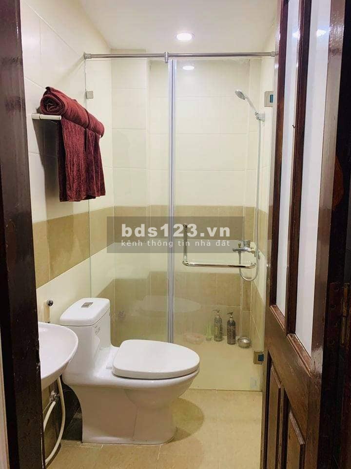 Mặt phố Trần Quốc Hoàn, KD siêu đỉnh 56m2X5T, mặt tiền 4m, giá bán 20.5 tỷ