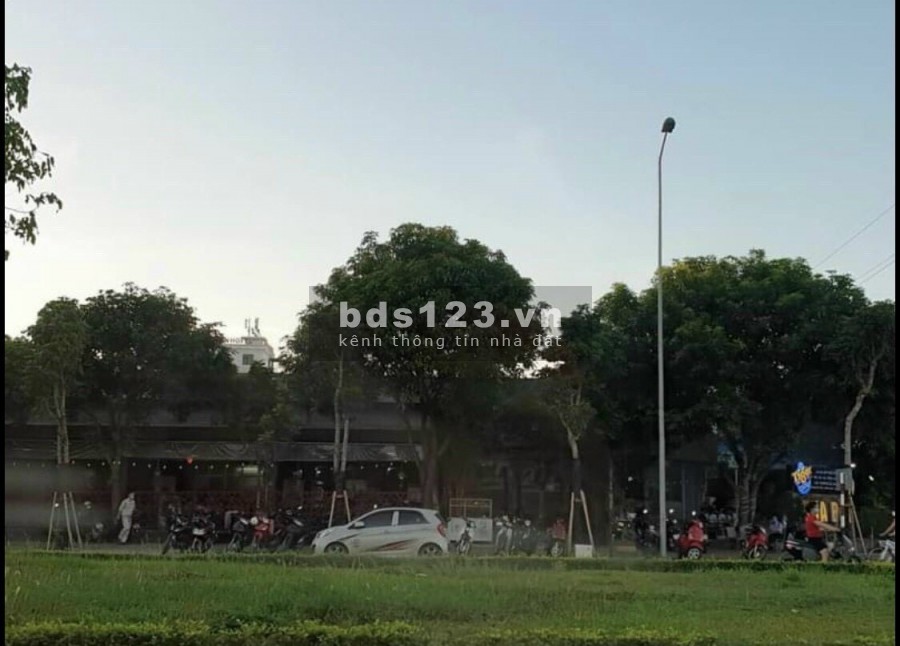 Bán lô góc 2 mặt đường đôi Trường Chinh, Thanh Bình, TP HD, dt 1500m2, cực rộng, cực VIP