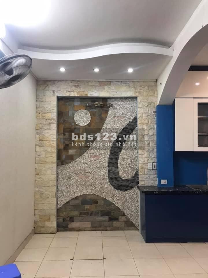Bán nhà siêu đẹp Chùa Láng, Đống Đa dt 30m2 5 tầng, mt 5m, giá chỉ 2.89 tỷ LH 0983 416 997