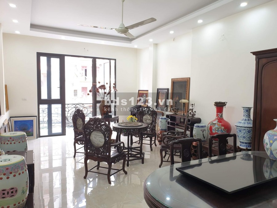 Lạc Long Quân, dt 77m2, mt 4.5m, ngõ thông tứ tung, gần Hồ Tây, giá 16.5 tỷ