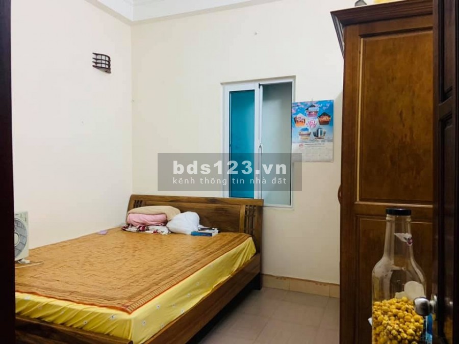 Chỉ Hơn 5 Tỷ Có Ngay Nhà 3 Tháng 2, Quận 10, diện tích 35m2, hẻm xe hơi