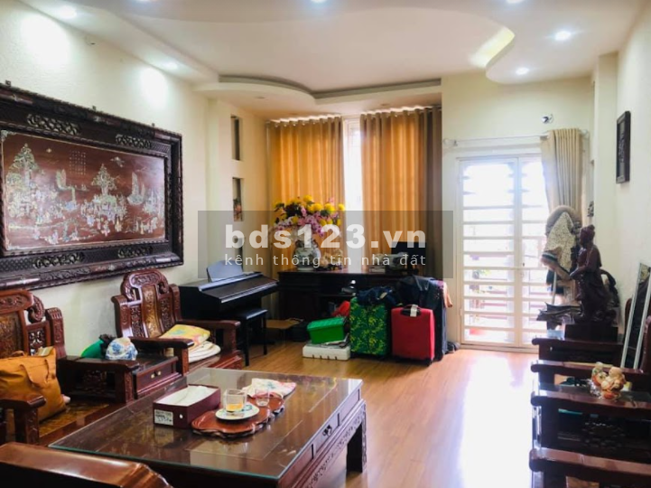 Bán Nhà Lô Góc, Vũ Trọng Phụng, bàn giao ở ngay giá bán nhanh 4.5 tỷ, lhcc