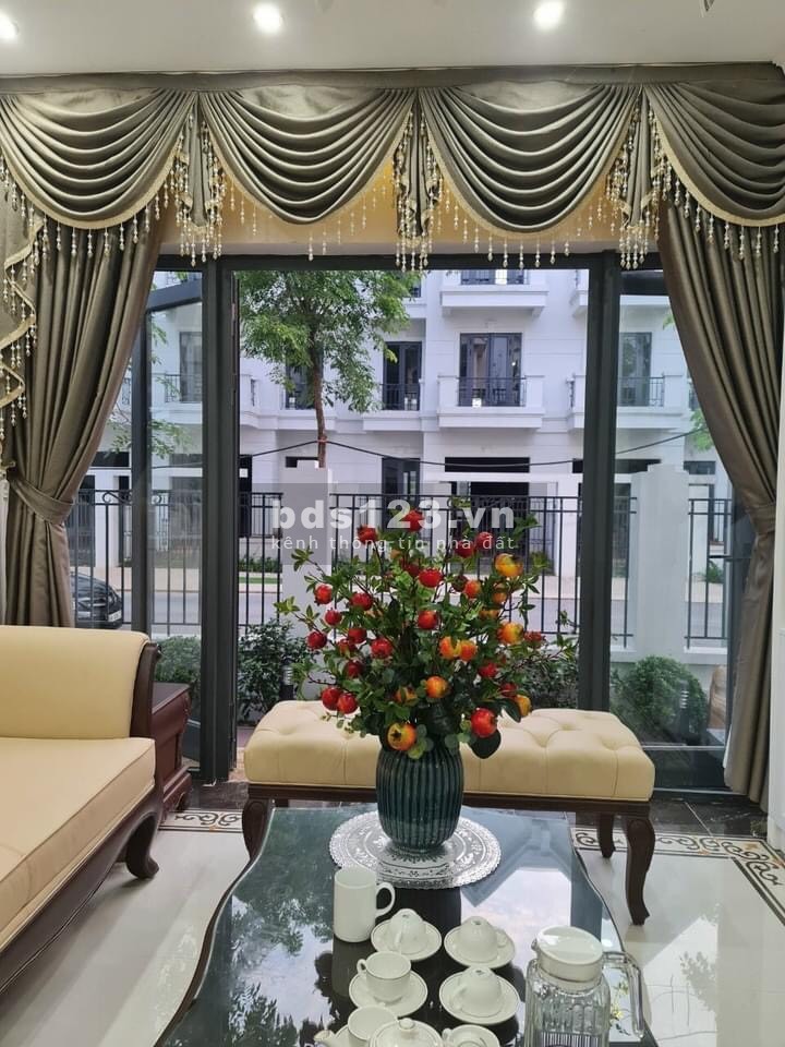 Cần bán để chuyển xuống Hà Nội ở, view công viên siêu thoáng, sổ đỏ trao tay