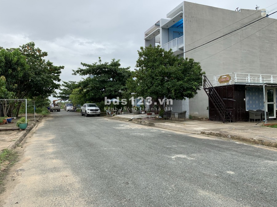 Bán những nền đất vị trí đẹp đầu tư tốt tại dự án Đông Dương, Bưng Ông Thoàn, Phú Hữu, Quận 9