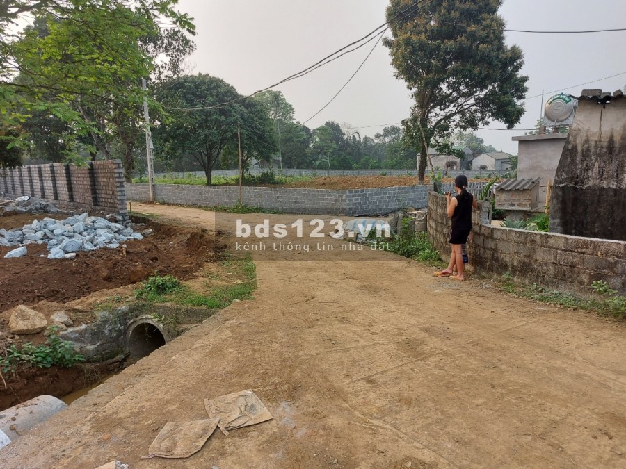 Siêu phẩm 3 mặt tiền diện tích sử dụng 5488m2, có 800m thổ cư Hợp Hoà Lương Sơn