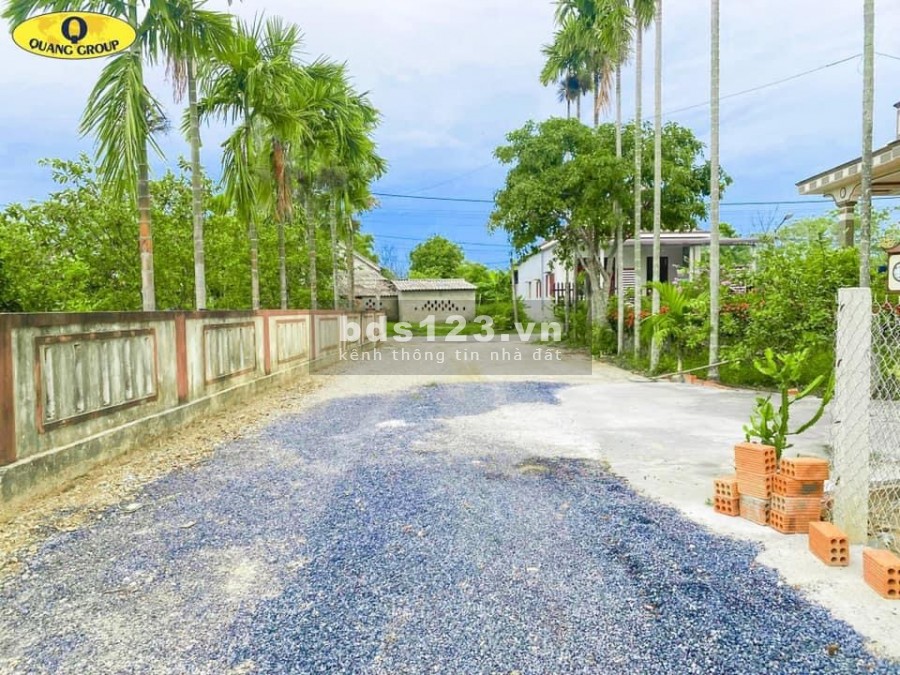 Bán gấp lô đất kiệt Cần Vương Cam Lộ giá chỉ 3xx đường xe hơi đất, sổ sẵn