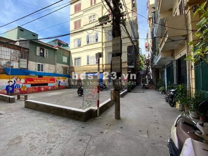 Bán nhà phố Kim mã Ba Đình dt 40m2, 6 tầng mt 7.5 m giá 6.5 tỷ ô tô đỗ cửa kinh doanh các kiểu