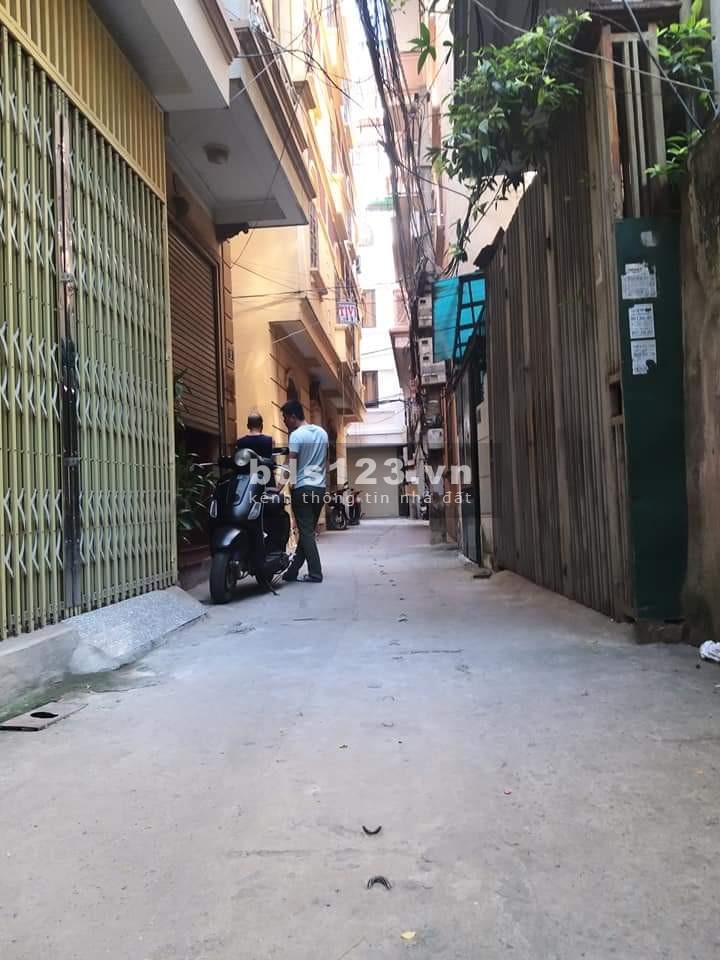 Phố Yên Lạc Bán ĐẤt Tặng Nhà Cấp 4 Phân Lô Ô Tô Vào Nhà Hai Bà Trưng