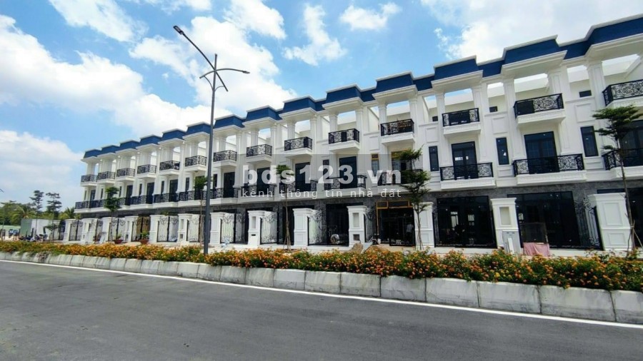 Nhà phố AKIRA bên trong khu đô thị Mekong Centre, lh 0384638300