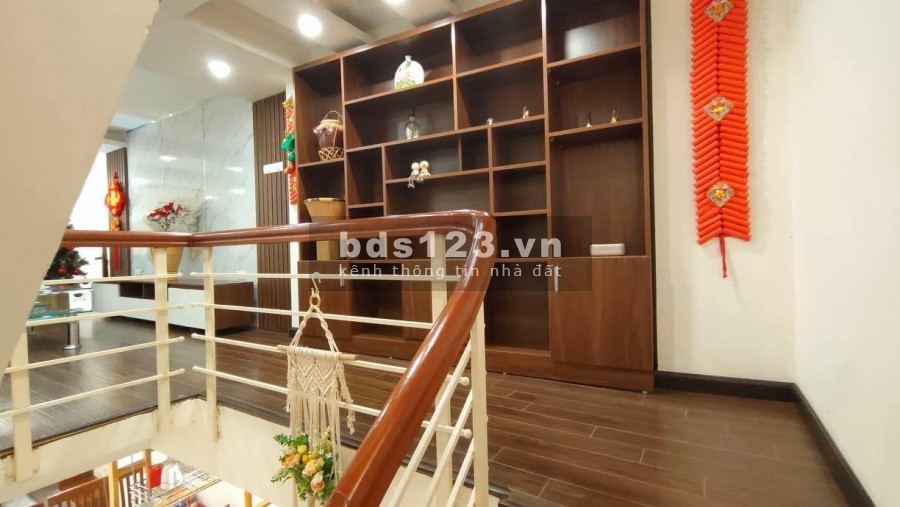 Bán nhà phố Kim Mã trung tâm Quận Ba Đình, giá bán 4.7 tỷ, thiết kế thông minh, lhcc
