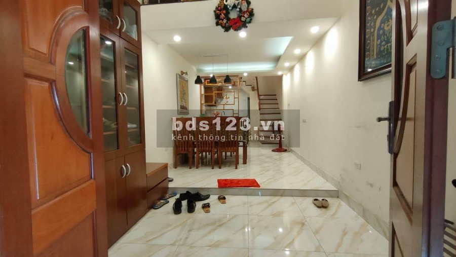 Bán nhà phố Kim Mã trung tâm Quận Ba Đình, giá bán 4.7 tỷ, thiết kế thông minh, lhcc