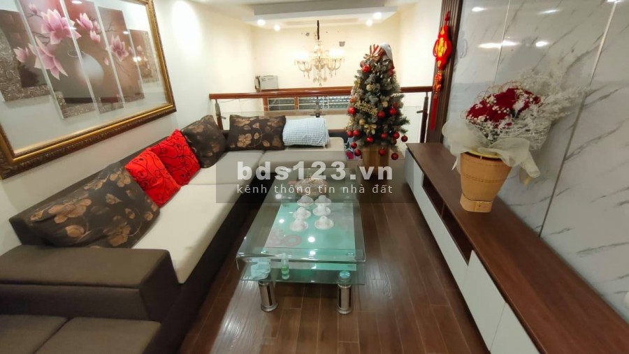 Bán nhà phố Kim Mã trung tâm Quận Ba Đình, giá bán 4.7 tỷ, thiết kế thông minh, lhcc