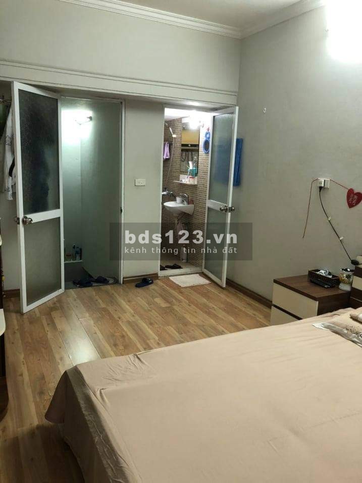 Bán nhà nguyên căn đẹp, ở luôn, gần phố Minh Khai, dt 48m2, 4 tầng, mt 4m, giá chỉ 4 tỷ