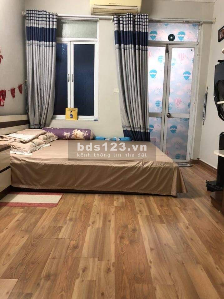 Bán nhà nguyên căn đẹp, ở luôn, gần phố Minh Khai, dt 48m2, 4 tầng, mt 4m, giá chỉ 4 tỷ