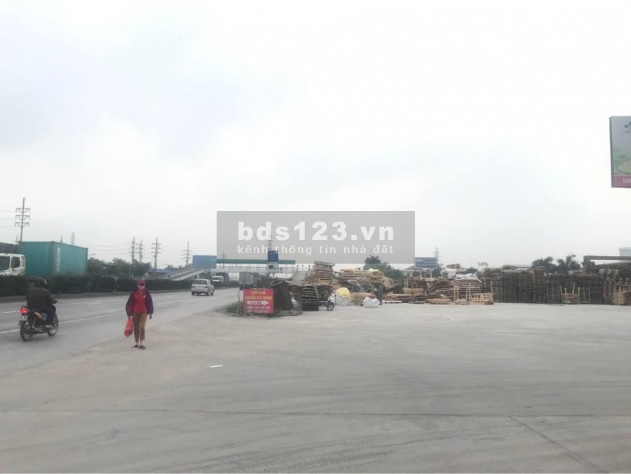 Bán đất 7000m2 trong KCN Thịnh Phát, Tỉnh Lộ 830, Bến Lức, giá bán 14 tỷ, thương lượng