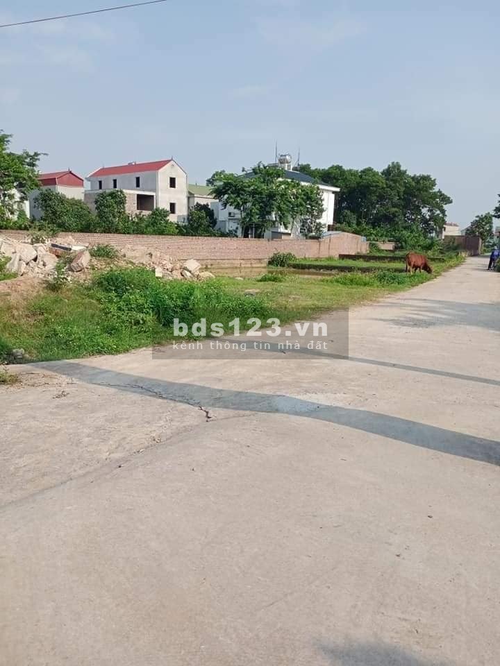 Bán đất diện tích 900m2 giá hơn 3tr/m tại Xuân Giang Sóc Sơn, lh 0911078745