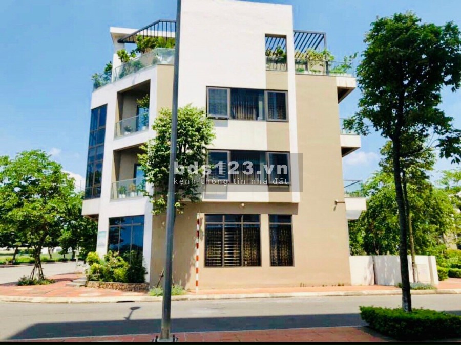 Bán nhà 4 tầng tại Đông Yên- Yên Phong, tiện ích xung quanh đầy đủ, giá 3 tỷ