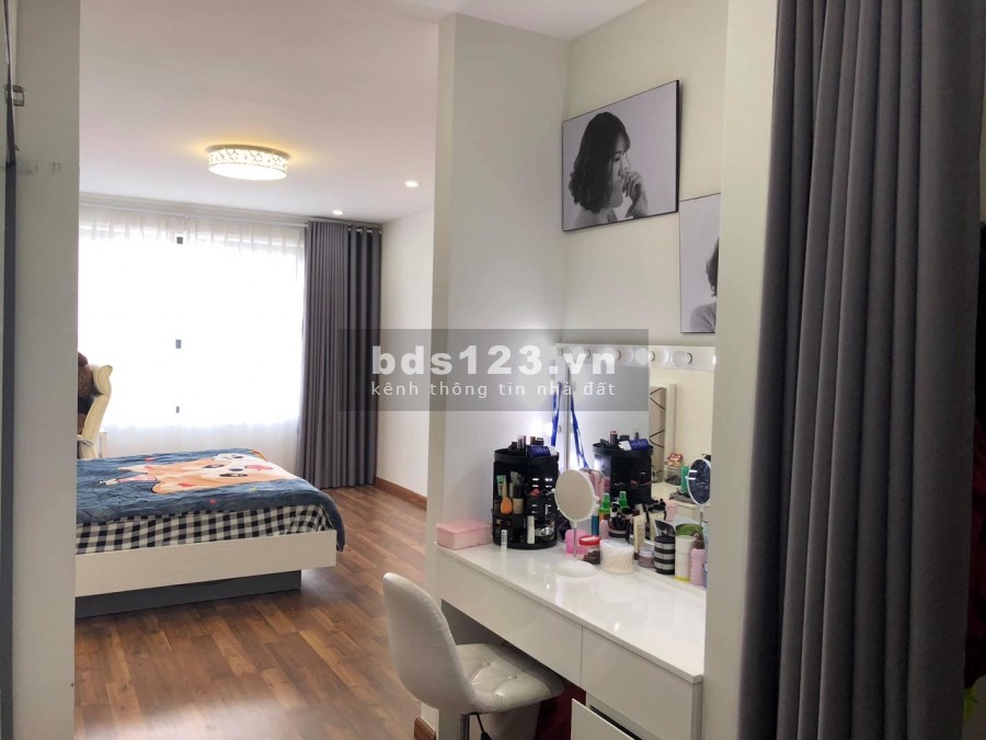 Bán gấp 3PN CC Việt Đức Complex 136m giá 3.2 tỷ LH:0708230985